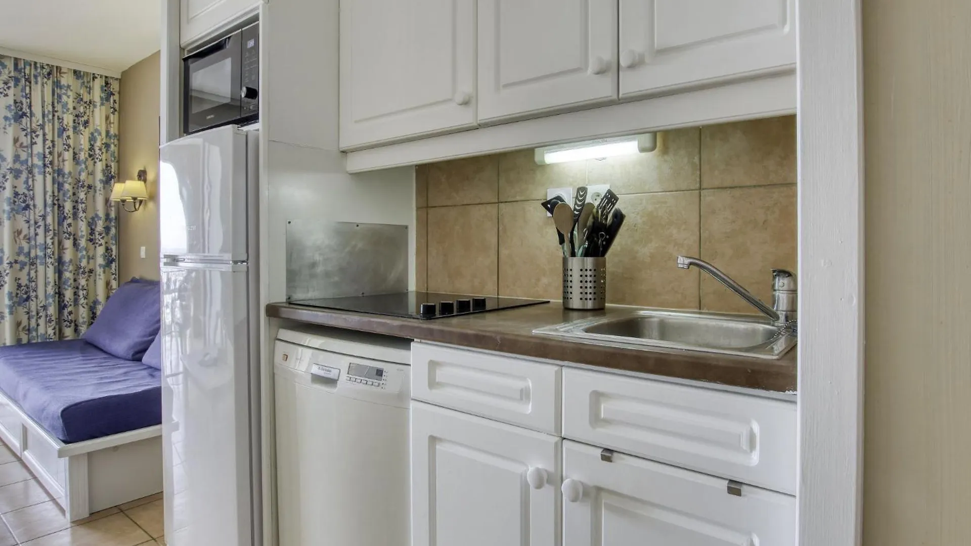 Apartment Les Rivages De Coudouliere-10 By Interhome Сис-Фур-Ле-Пляж
