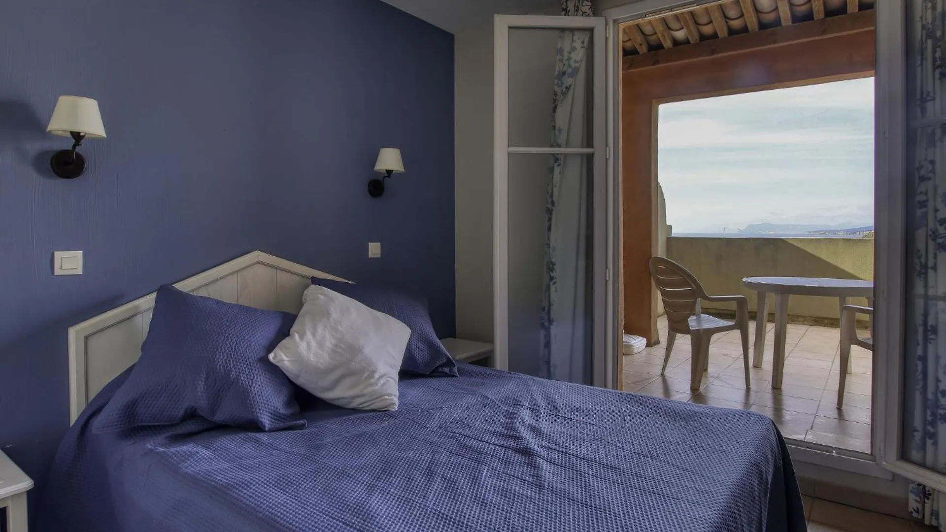 Apartment Les Rivages De Coudouliere-10 By Interhome Six-Fours-les-Plages 0*,  Francia